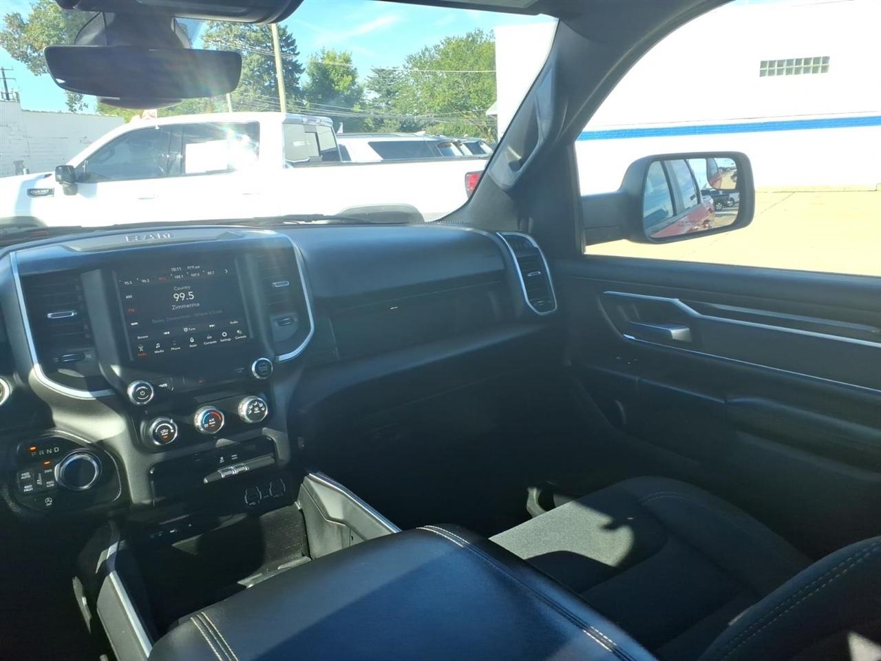 RAM 1500 Big Horn/Lone Star 4x4 Crew Cab 5'7" Box 2019