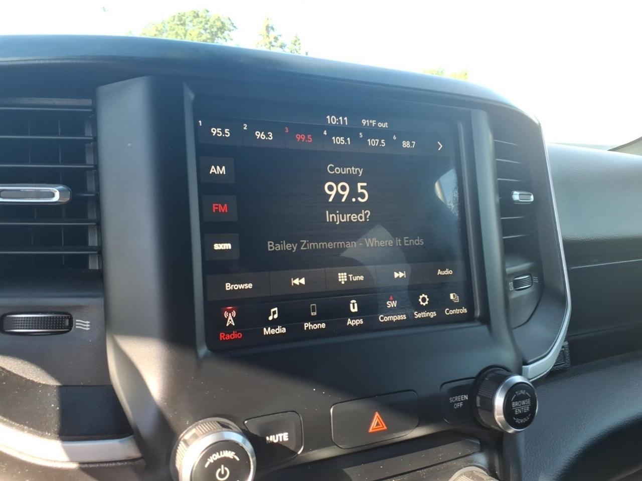 RAM 1500 Big Horn/Lone Star 4x4 Crew Cab 5'7" Box 2019
