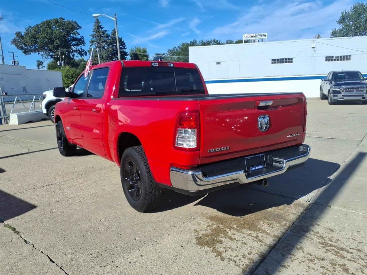 RAM 1500 Big Horn/Lone Star 4x4 Crew Cab 5'7" Box 2019