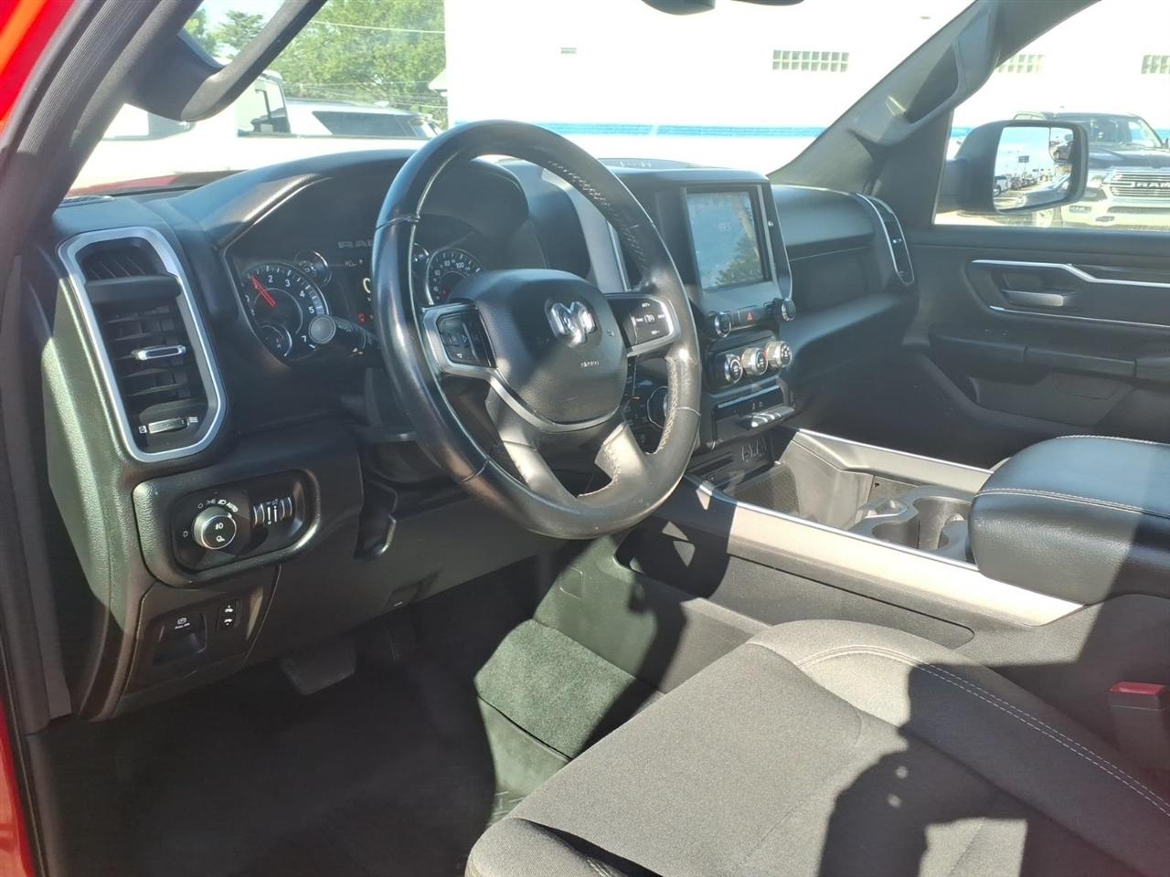 RAM 1500 Big Horn/Lone Star 4x4 Crew Cab 5'7" Box 2019