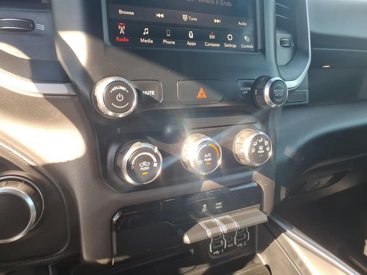 RAM 1500 Big Horn/Lone Star 4x4 Crew Cab 5'7" Box 2019