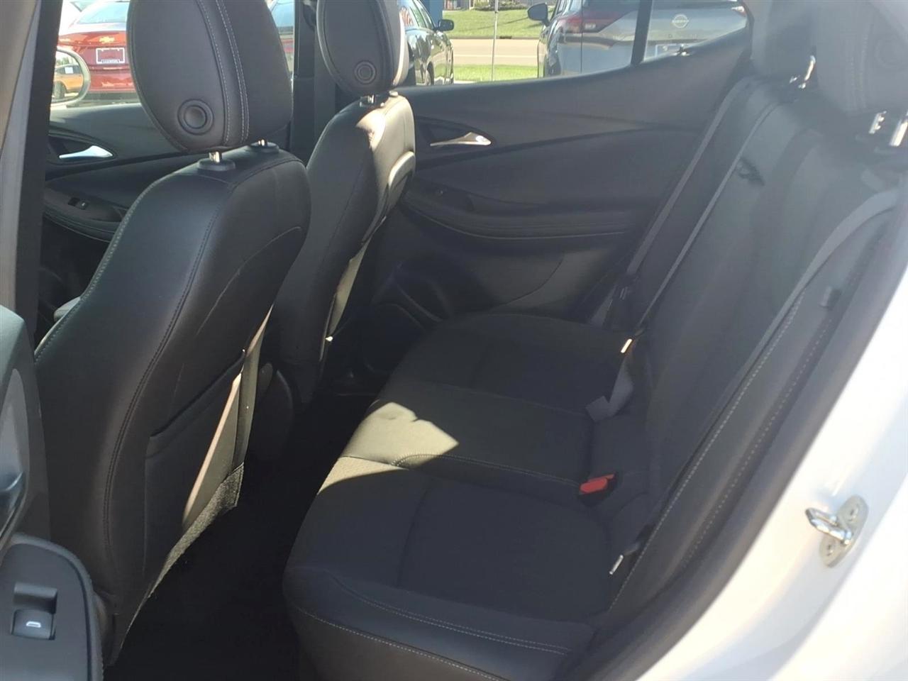 Buick Encore GX FWD 4dr Select 2023