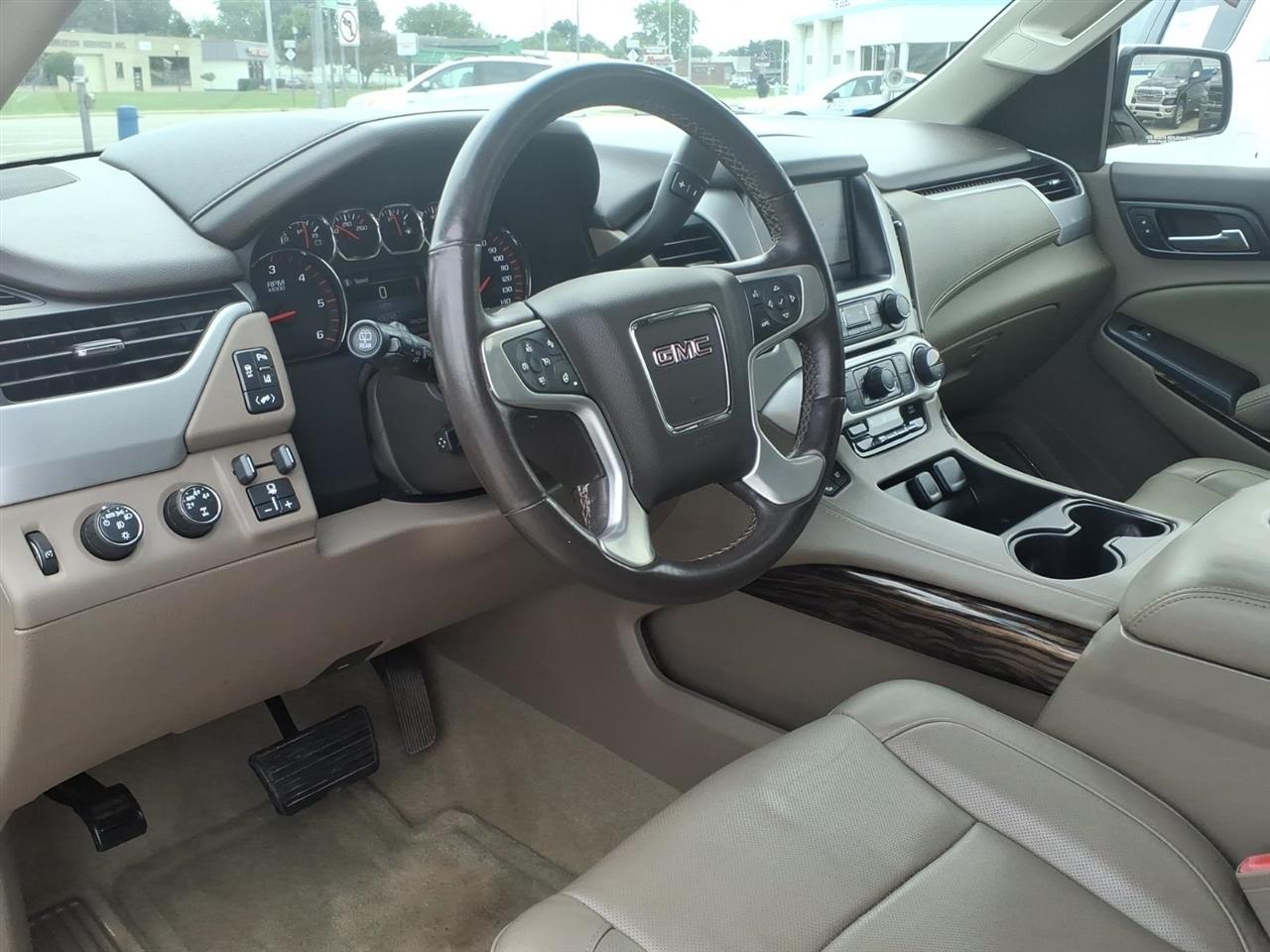 GMC Yukon 4WD 4dr SLT 2015