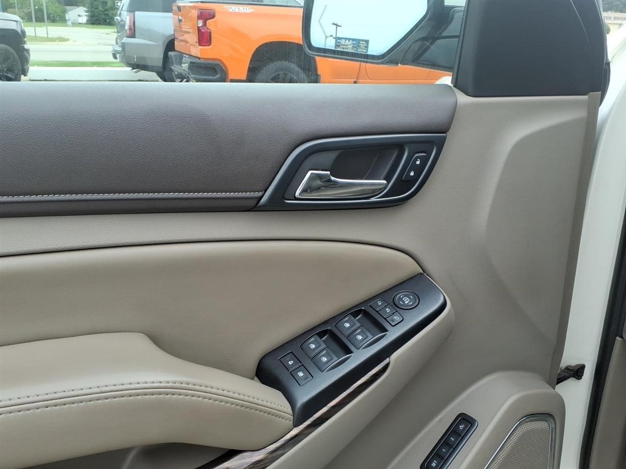 GMC Yukon 4WD 4dr SLT 2015