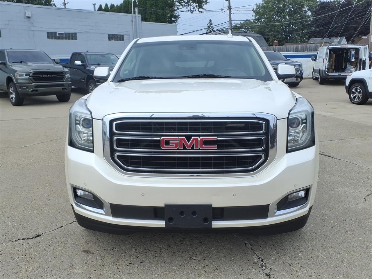 GMC Yukon 4WD 4dr SLT 2015