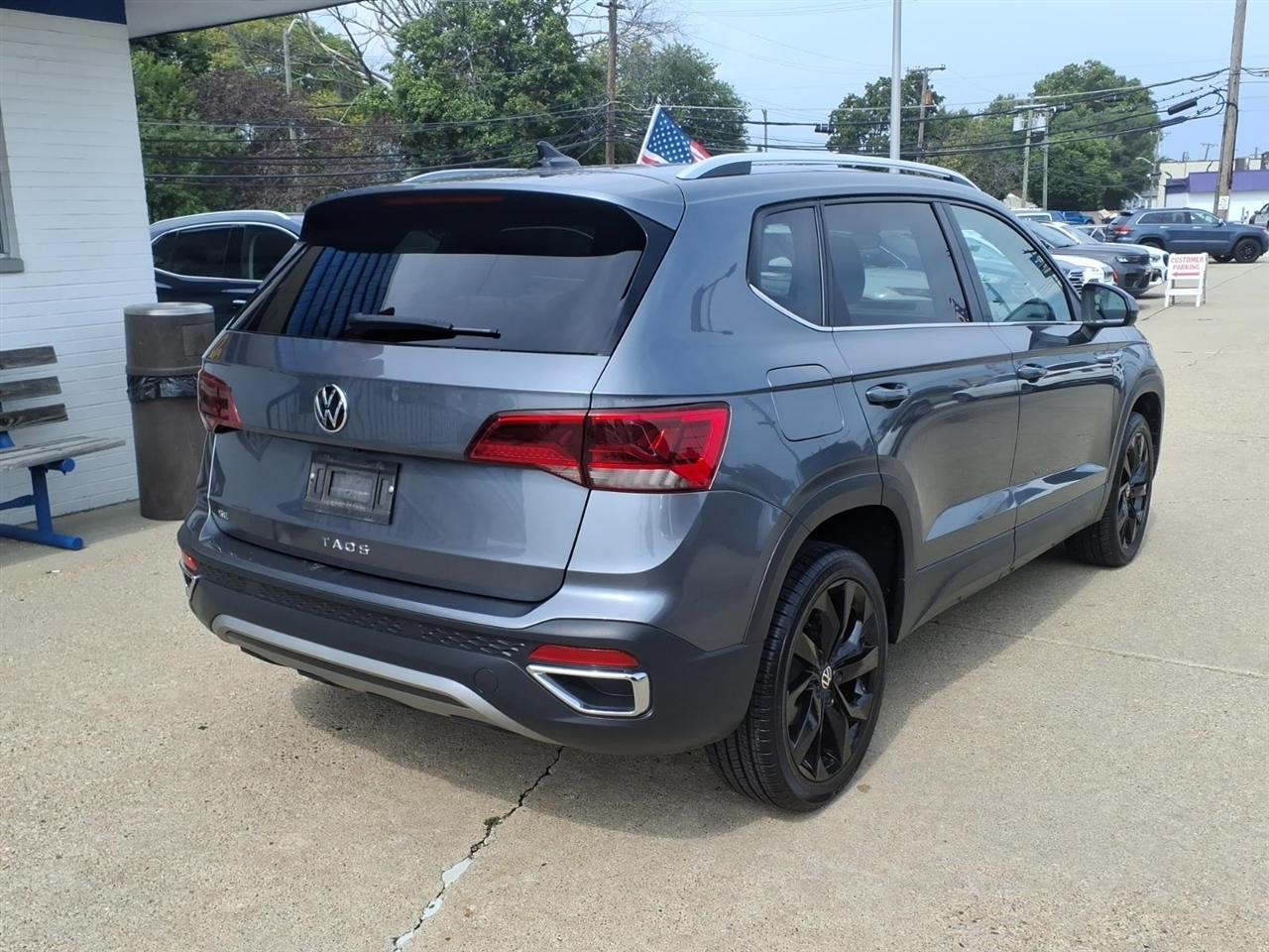 Volkswagen Taos SE FWD 2024