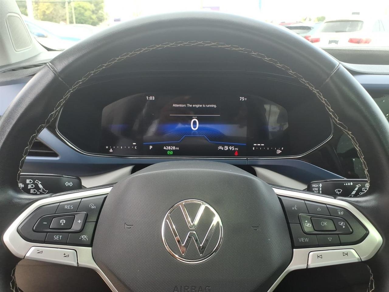 Volkswagen Taos SE FWD 2024
