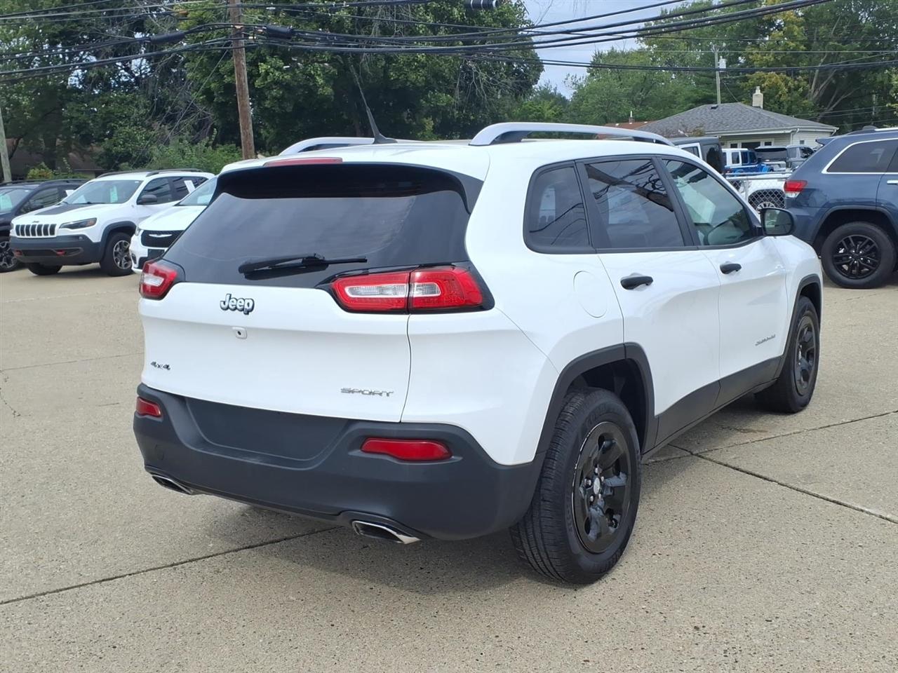 Jeep Cherokee 4WD 4dr Sport 2017
