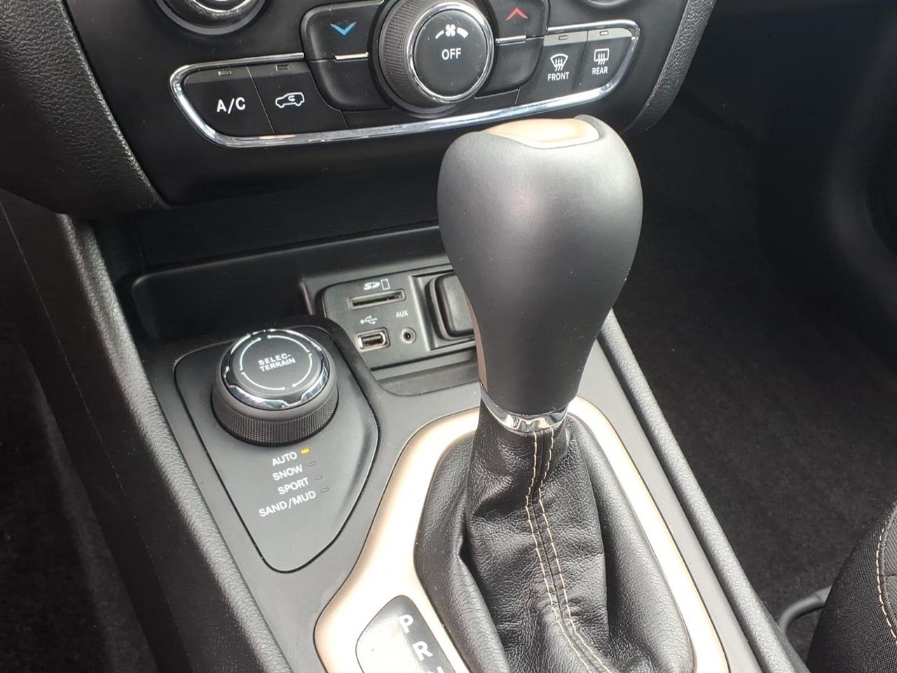 Jeep Cherokee 4WD 4dr Sport 2017