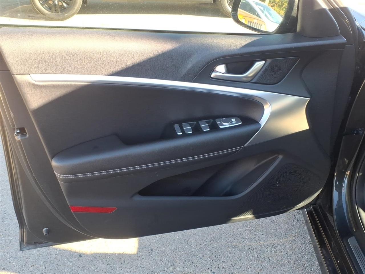 Genesis G70 2.5T AWD 2025