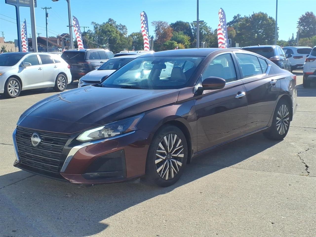 Nissan Altima 2.5 SV Sedan 2024