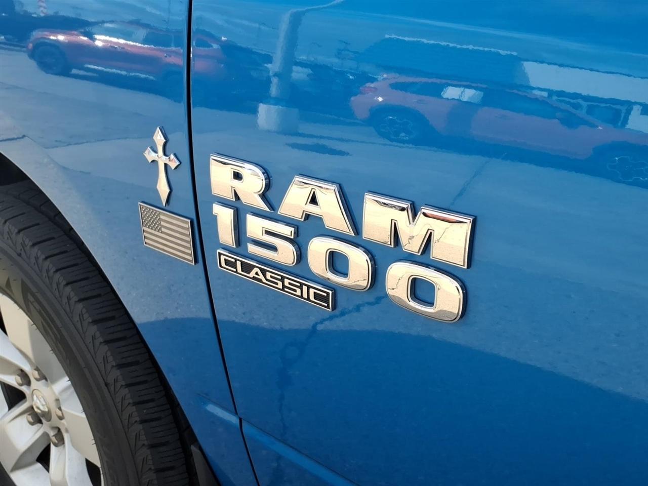 RAM 1500 Classic Tradesman 4x4 Quad Cab 6'4" Box 2023