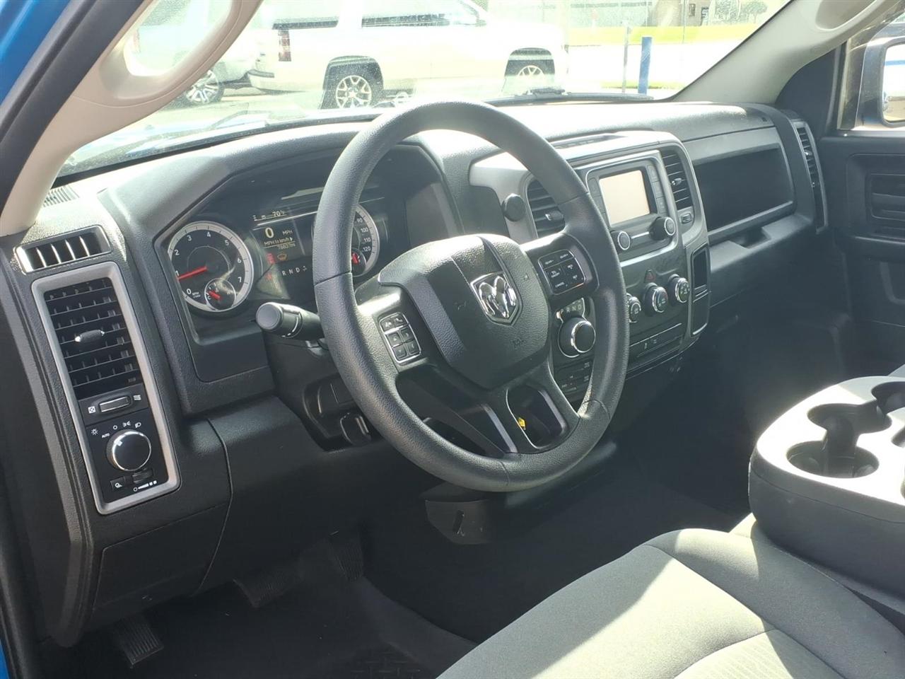 RAM 1500 Classic Tradesman 4x4 Quad Cab 6'4" Box 2023