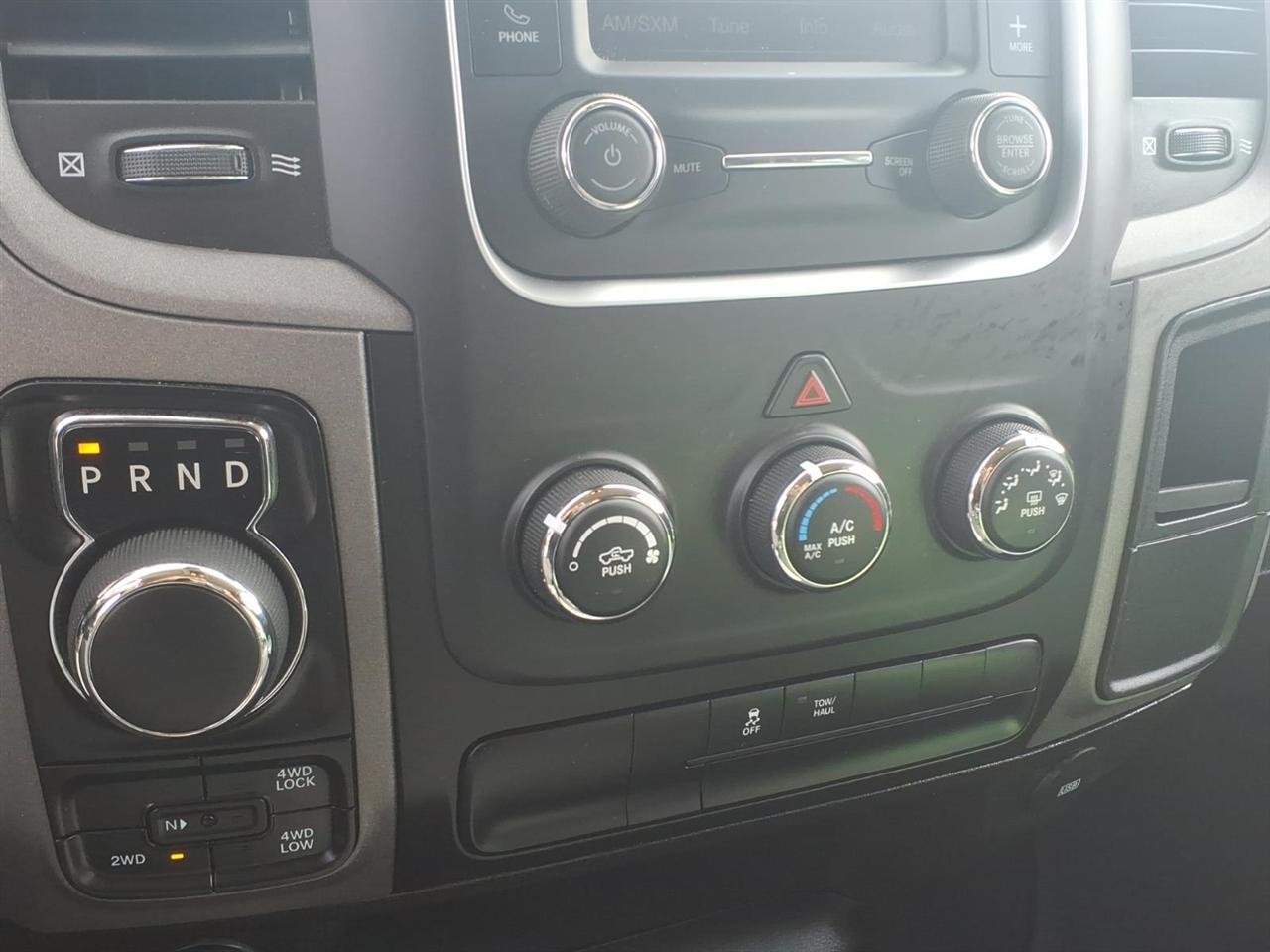 RAM 1500 Classic Tradesman 4x4 Quad Cab 6'4" Box 2023