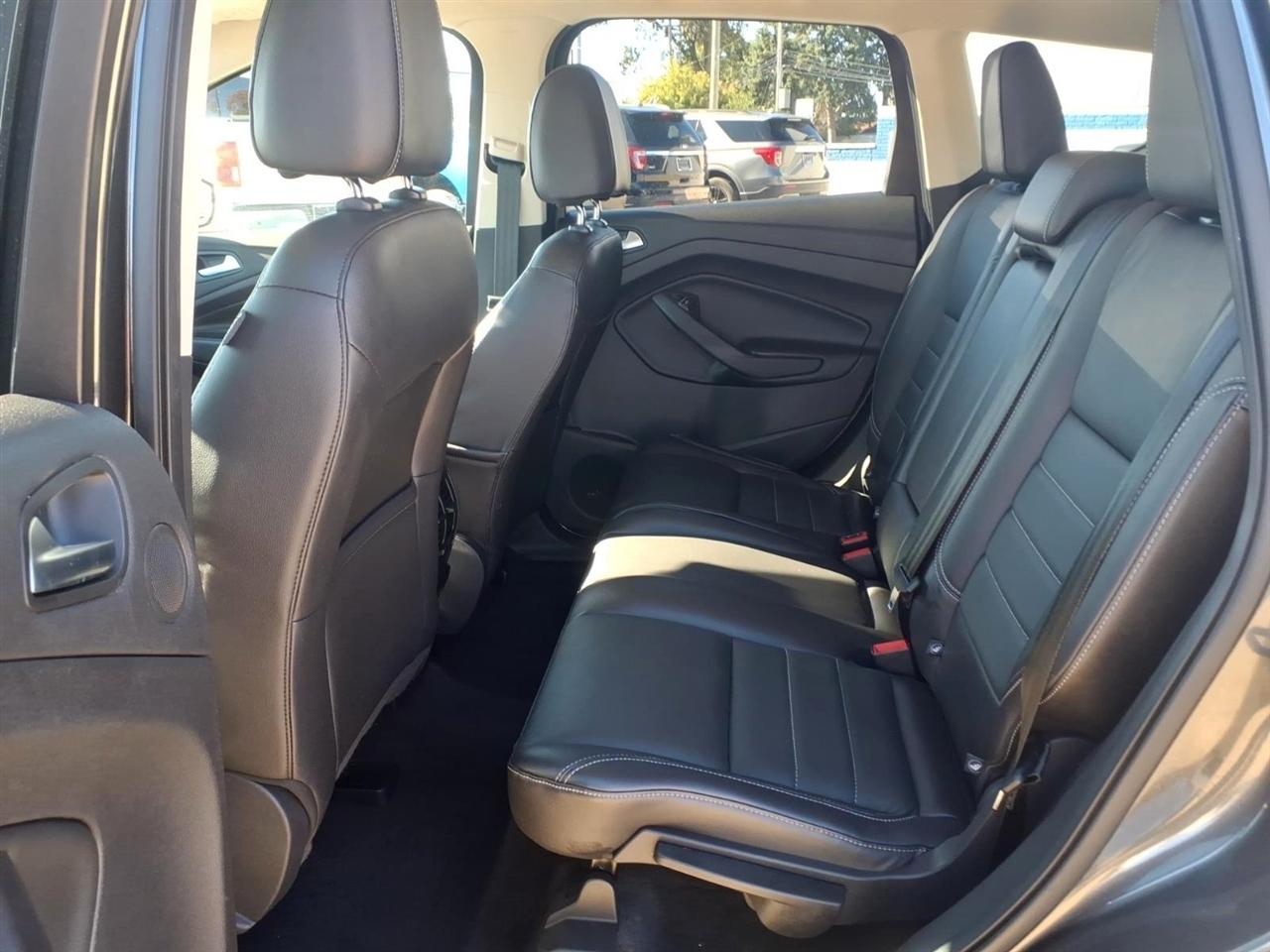 Ford Escape 4WD 4dr Titanium 2016