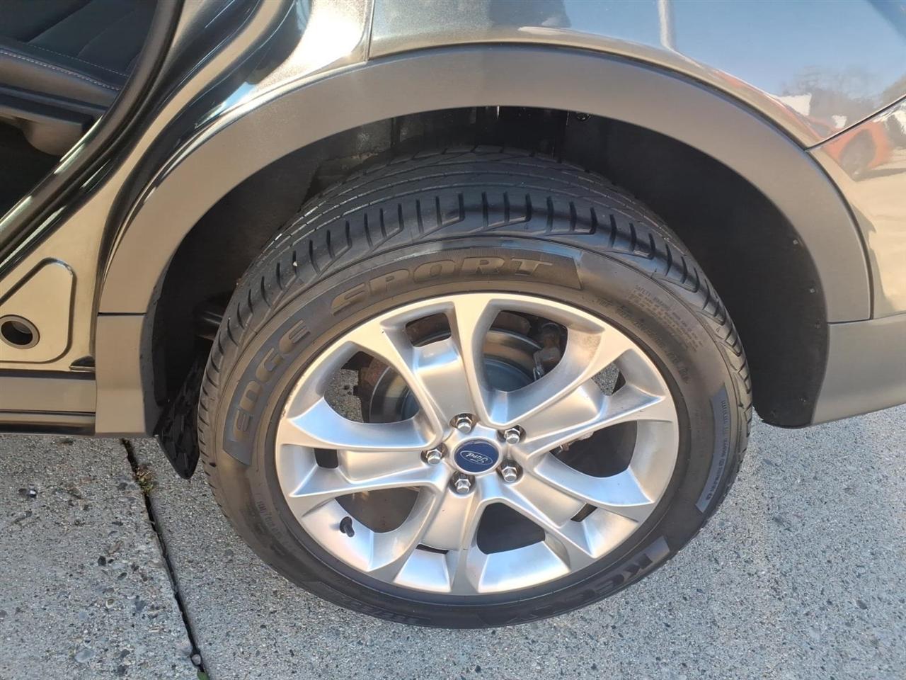 Ford Escape 4WD 4dr Titanium 2016