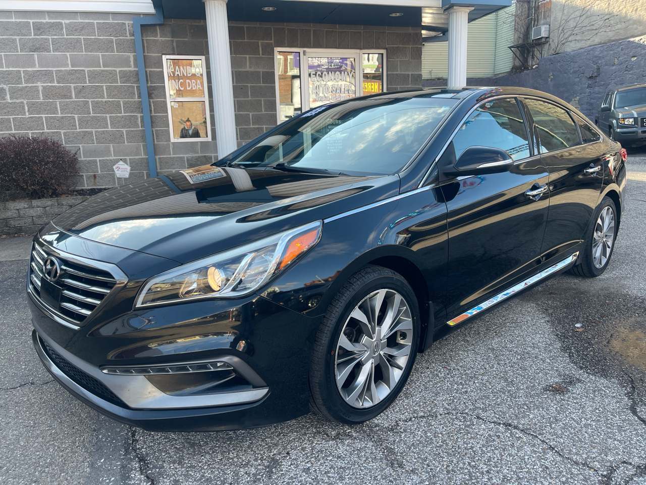 2015 Hyundai Sonata 4dr Sdn 2.0T Limited w/Gray Accents