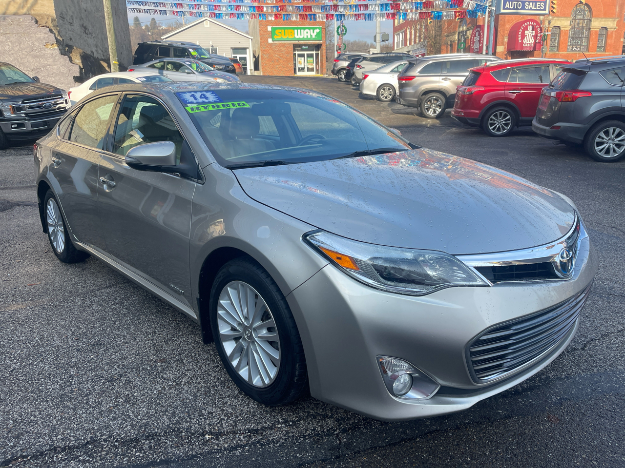 Toyota Avalon Hybrid 4dr Sdn XLE Touring (Natl) 2014