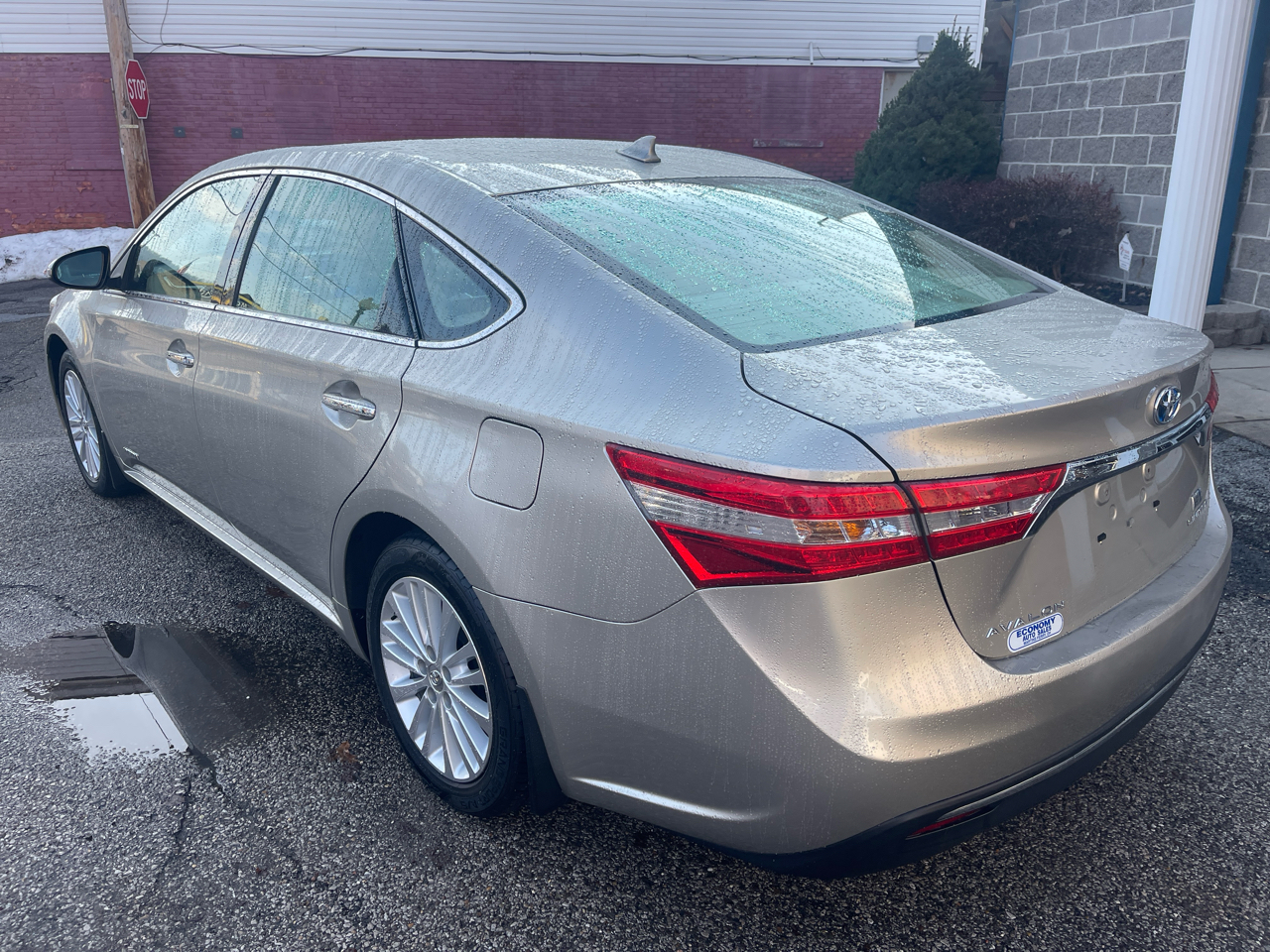Toyota Avalon Hybrid 4dr Sdn XLE Touring (Natl) 2014
