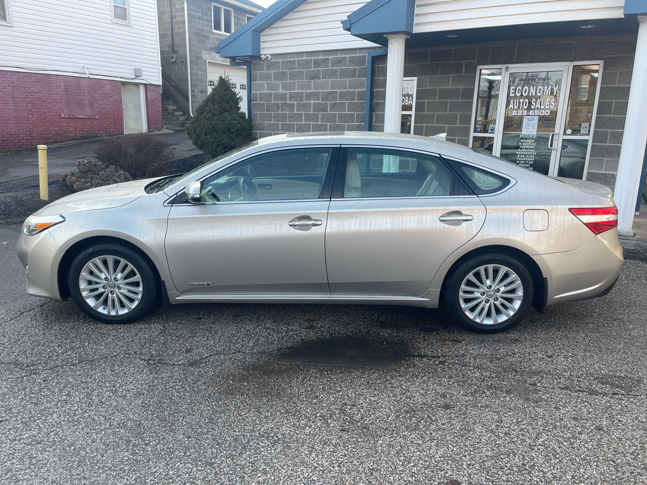 Toyota Avalon Hybrid 4dr Sdn XLE Touring (Natl) 2014