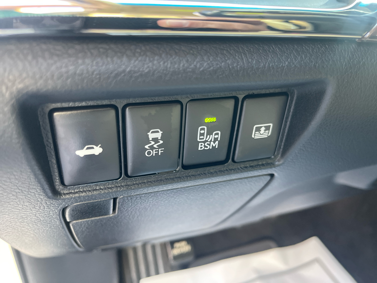 Toyota Avalon Hybrid 4dr Sdn XLE Touring (Natl) 2014