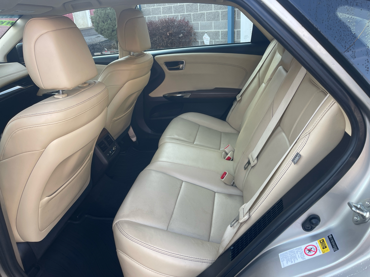 Toyota Avalon Hybrid 4dr Sdn XLE Touring (Natl) 2014