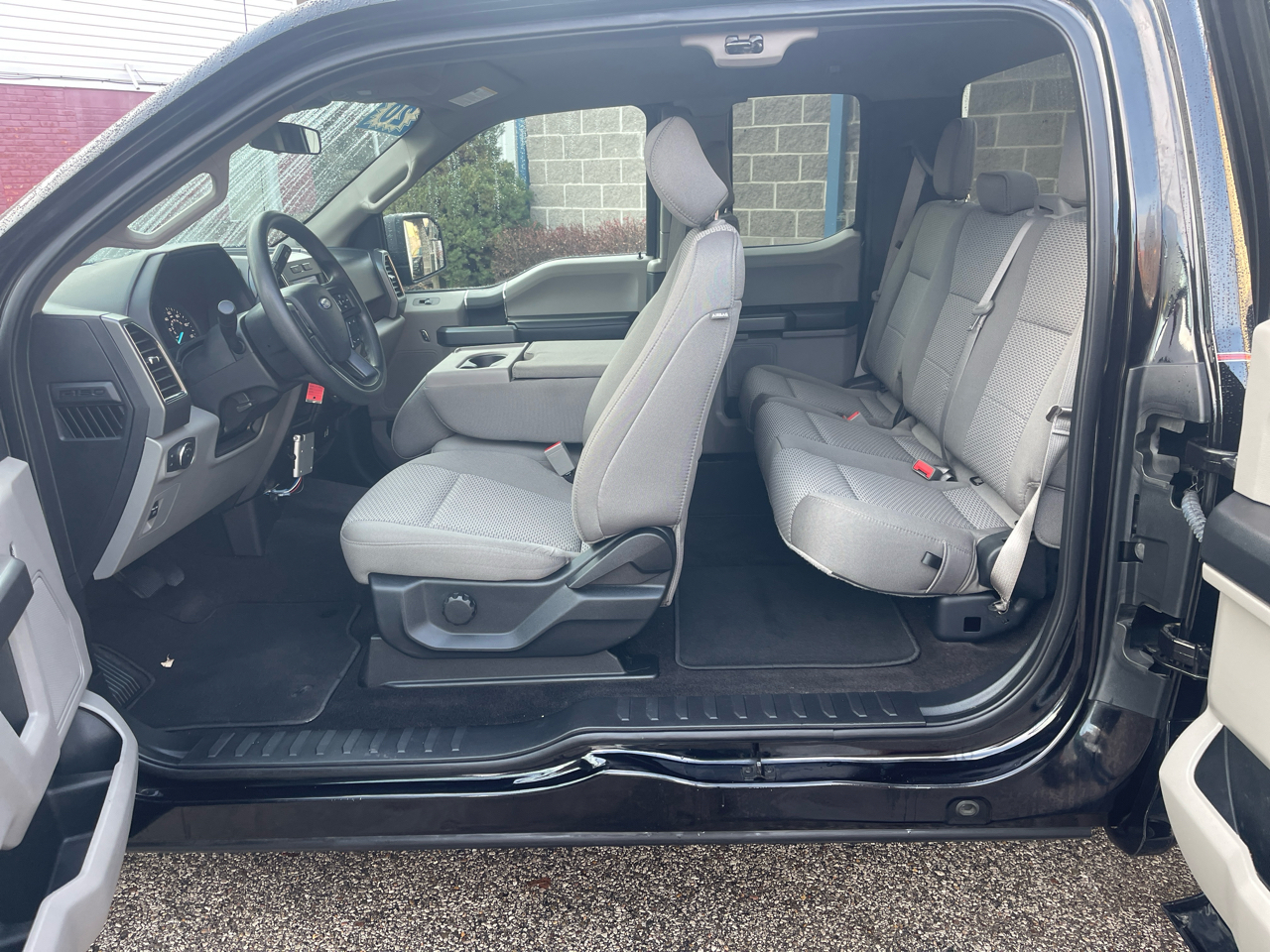 Ford F-150 Lariat 4WD SuperCab 8' Box 2020