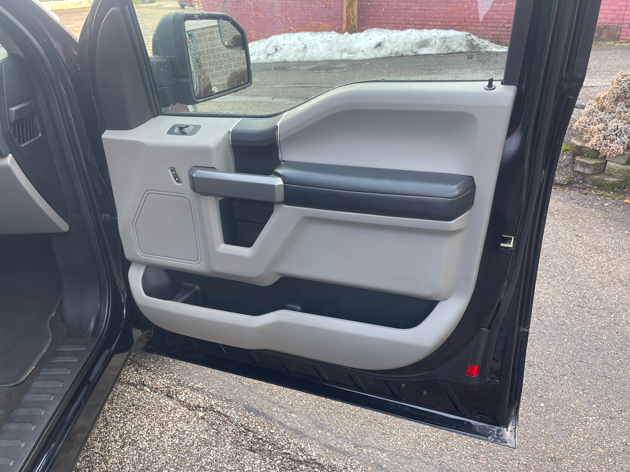 Ford F-150 Lariat 4WD SuperCab 8' Box 2020