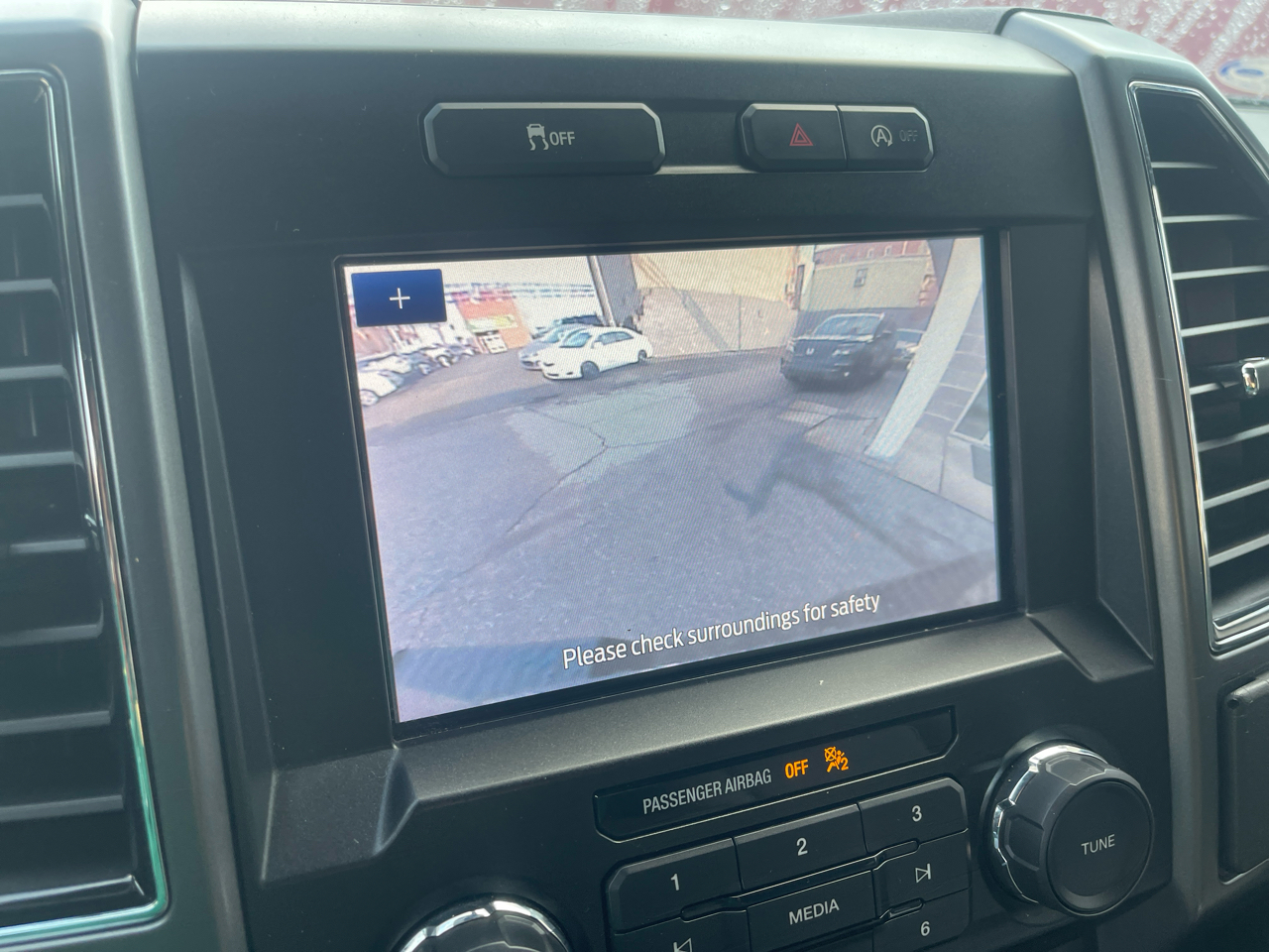 Ford F-150 Lariat 4WD SuperCab 8' Box 2020