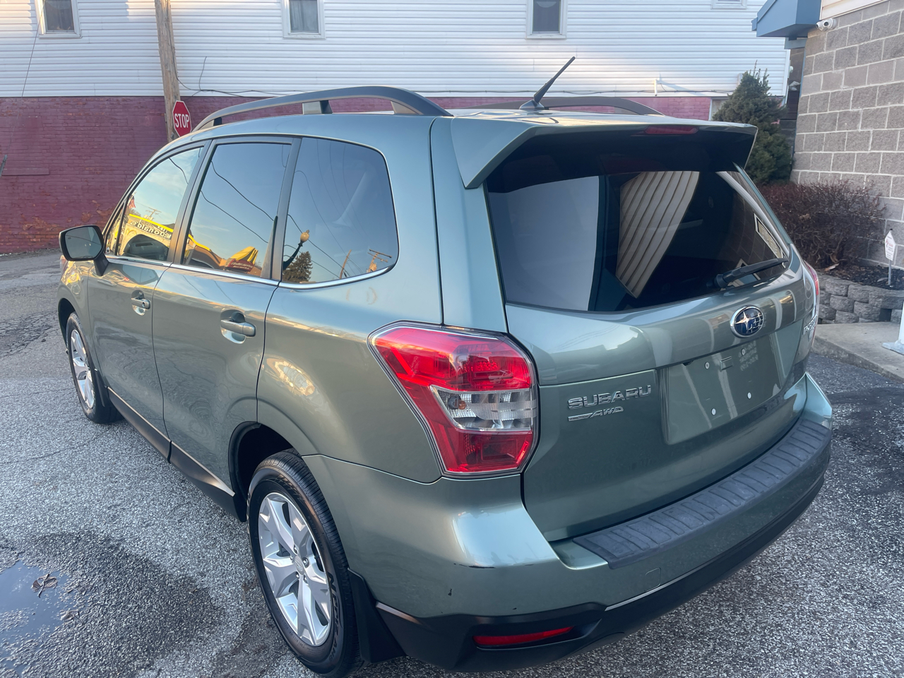 Subaru Forester 4dr Auto 2.5i Limited PZEV 2014