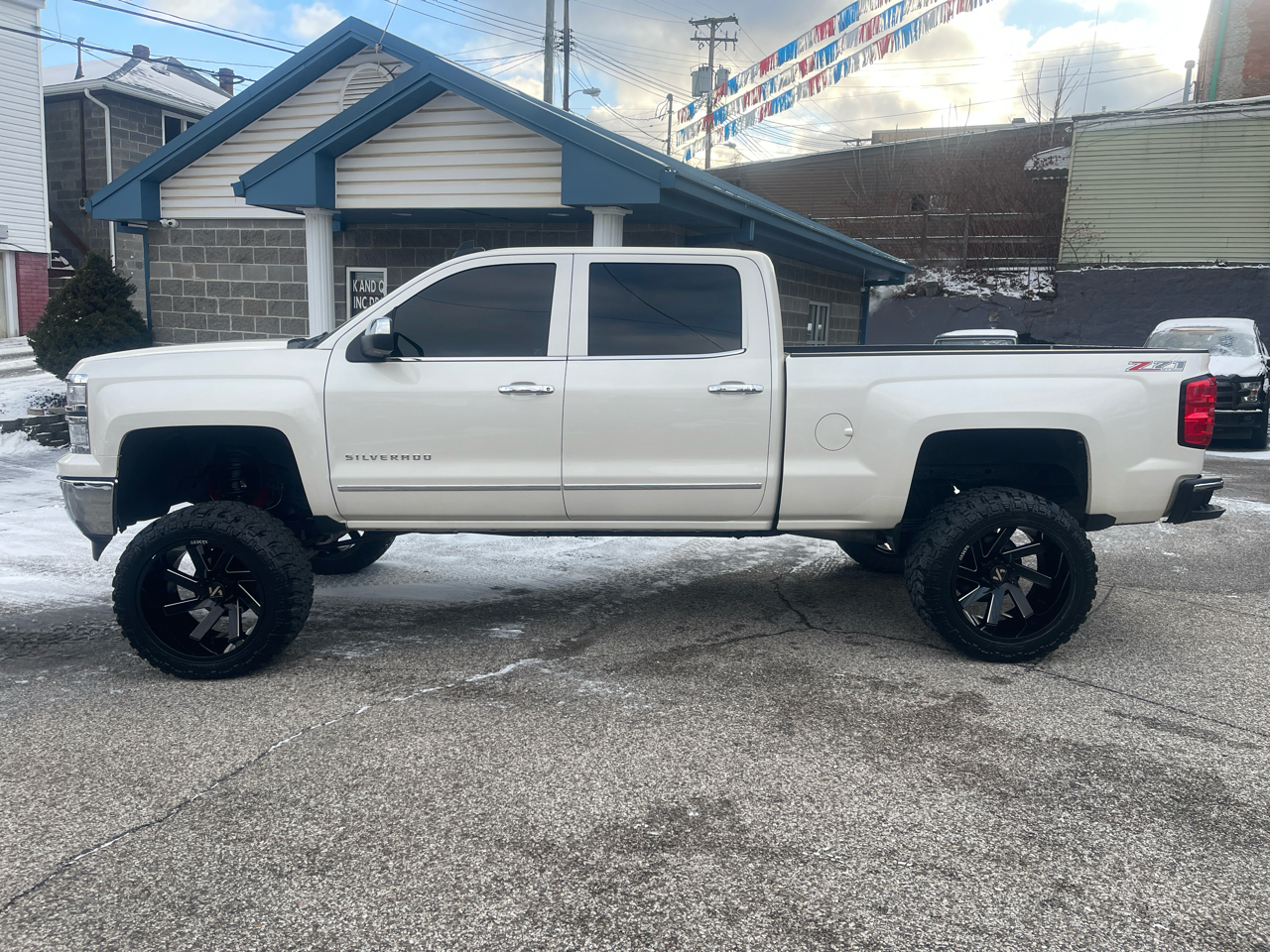 Chevrolet Silverado 1500 4WD Crew Cab 153.0" LTZ w/2LZ 2015