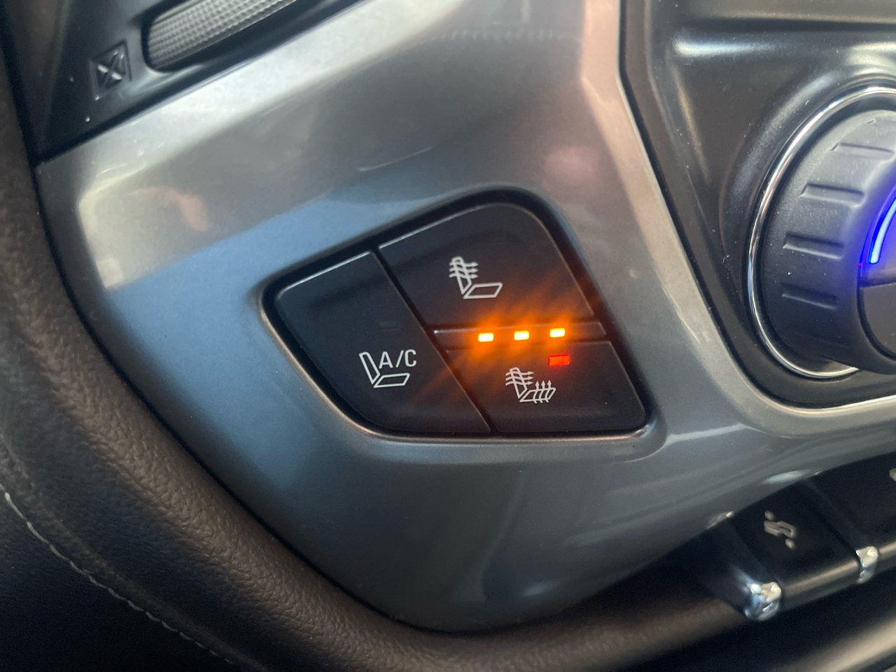 Chevrolet Silverado 1500 4WD Crew Cab 153.0" LTZ w/2LZ 2015