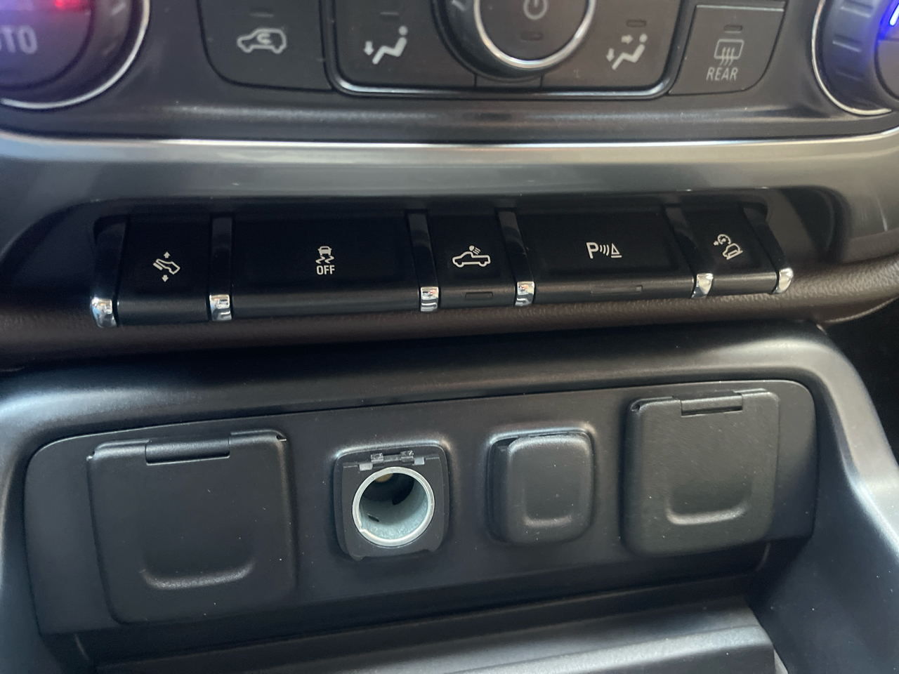 Chevrolet Silverado 1500 4WD Crew Cab 153.0" LTZ w/2LZ 2015