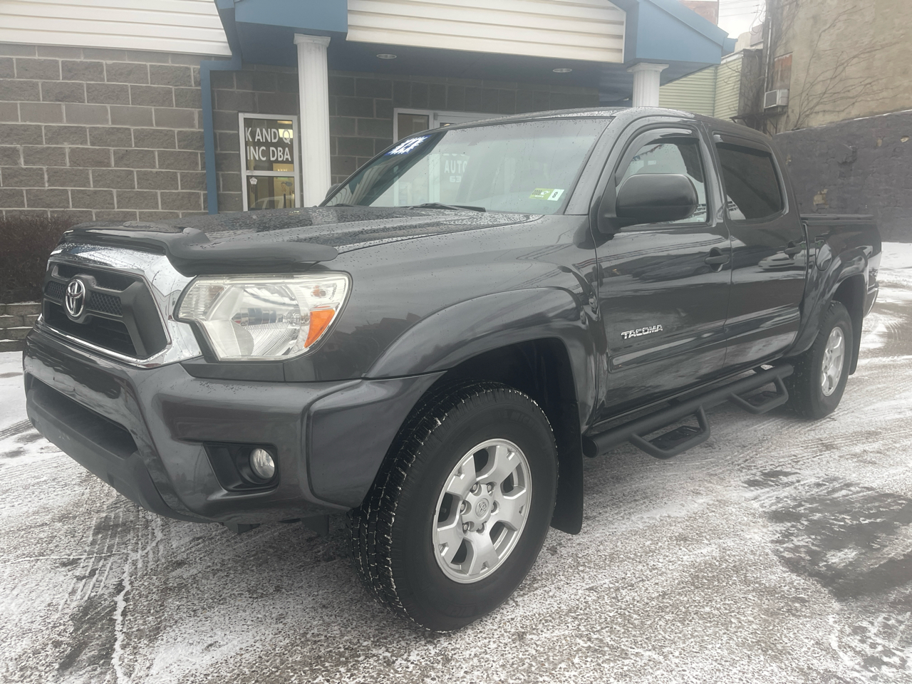 2014 Toyota Tacoma 4WD Double Cab V6 MT (Natl)