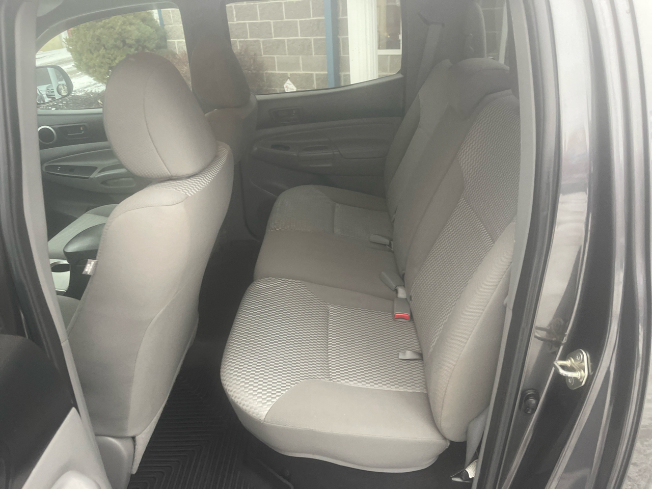 Toyota Tacoma 4WD Double Cab V6 MT (Natl) 2014