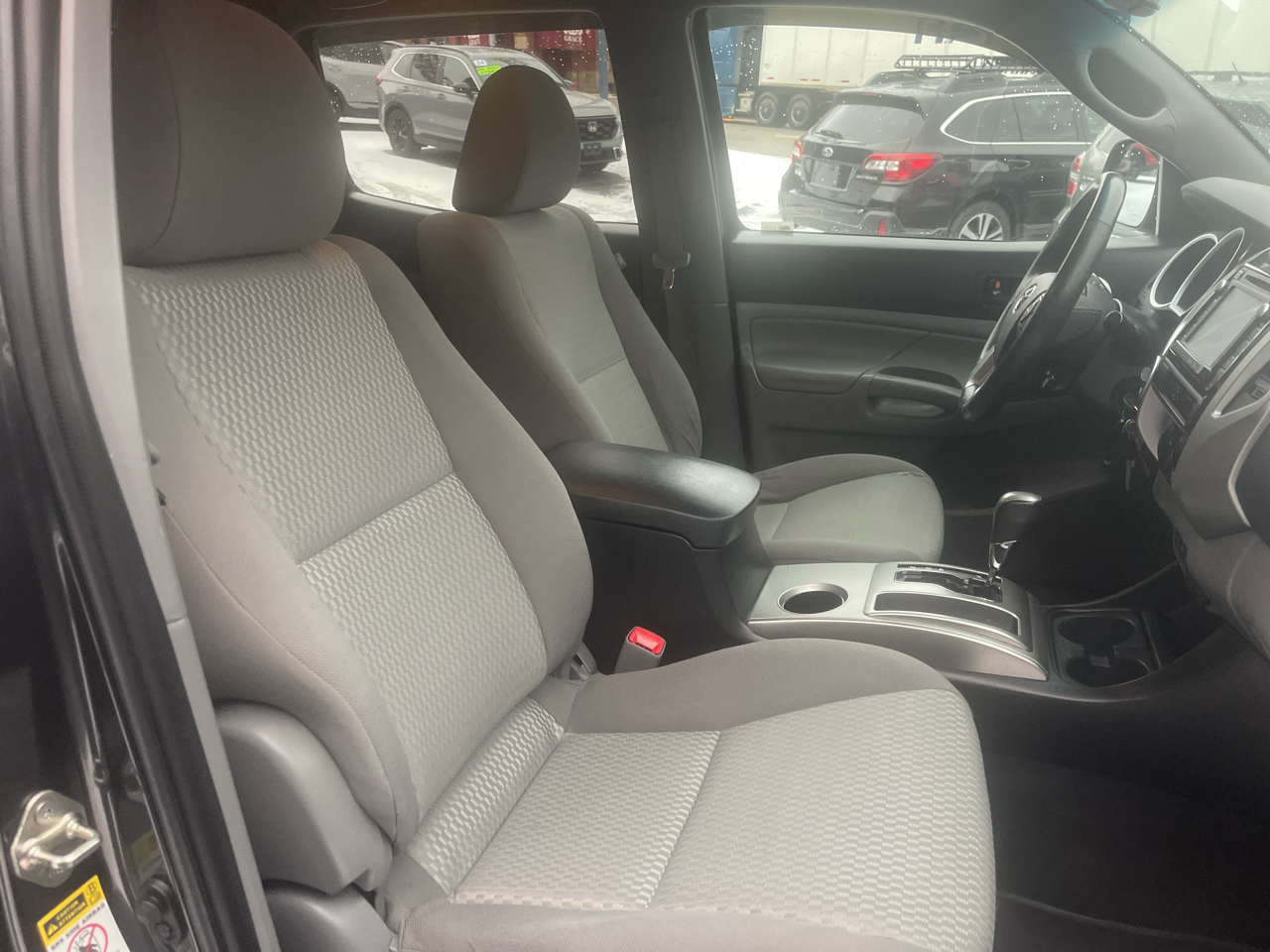 Toyota Tacoma 4WD Double Cab V6 MT (Natl) 2014