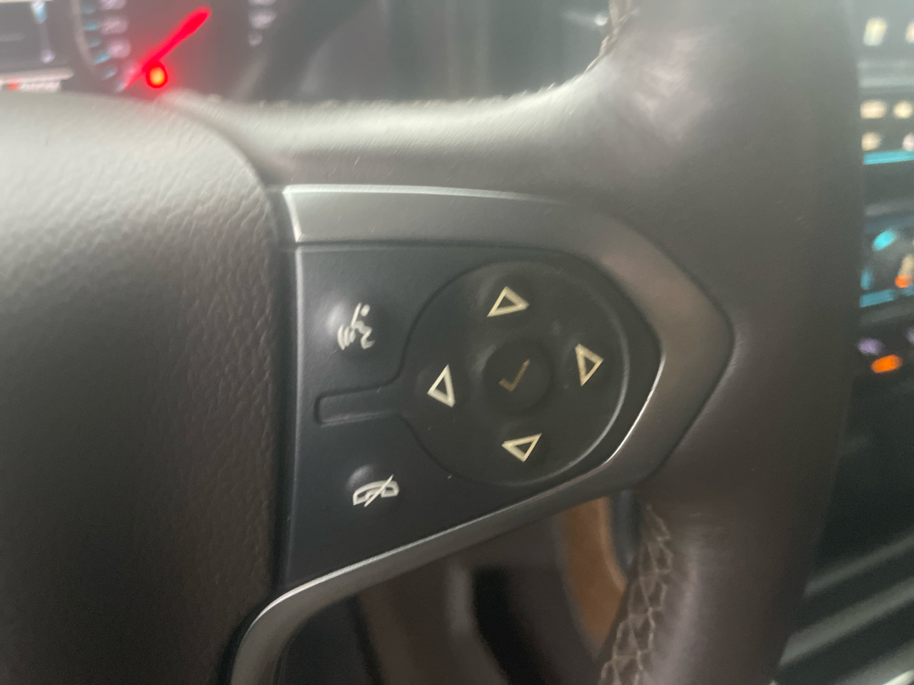 Chevrolet Silverado 1500 4WD Crew Cab 143.5" LTZ w/1LZ 2014