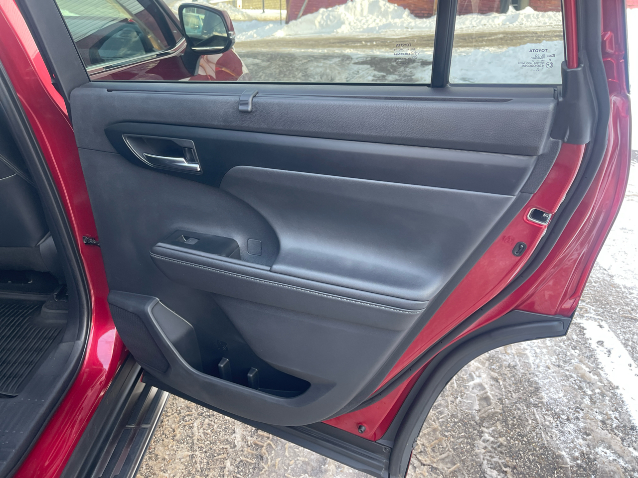 Toyota Highlander XLE AWD (Natl) 2020