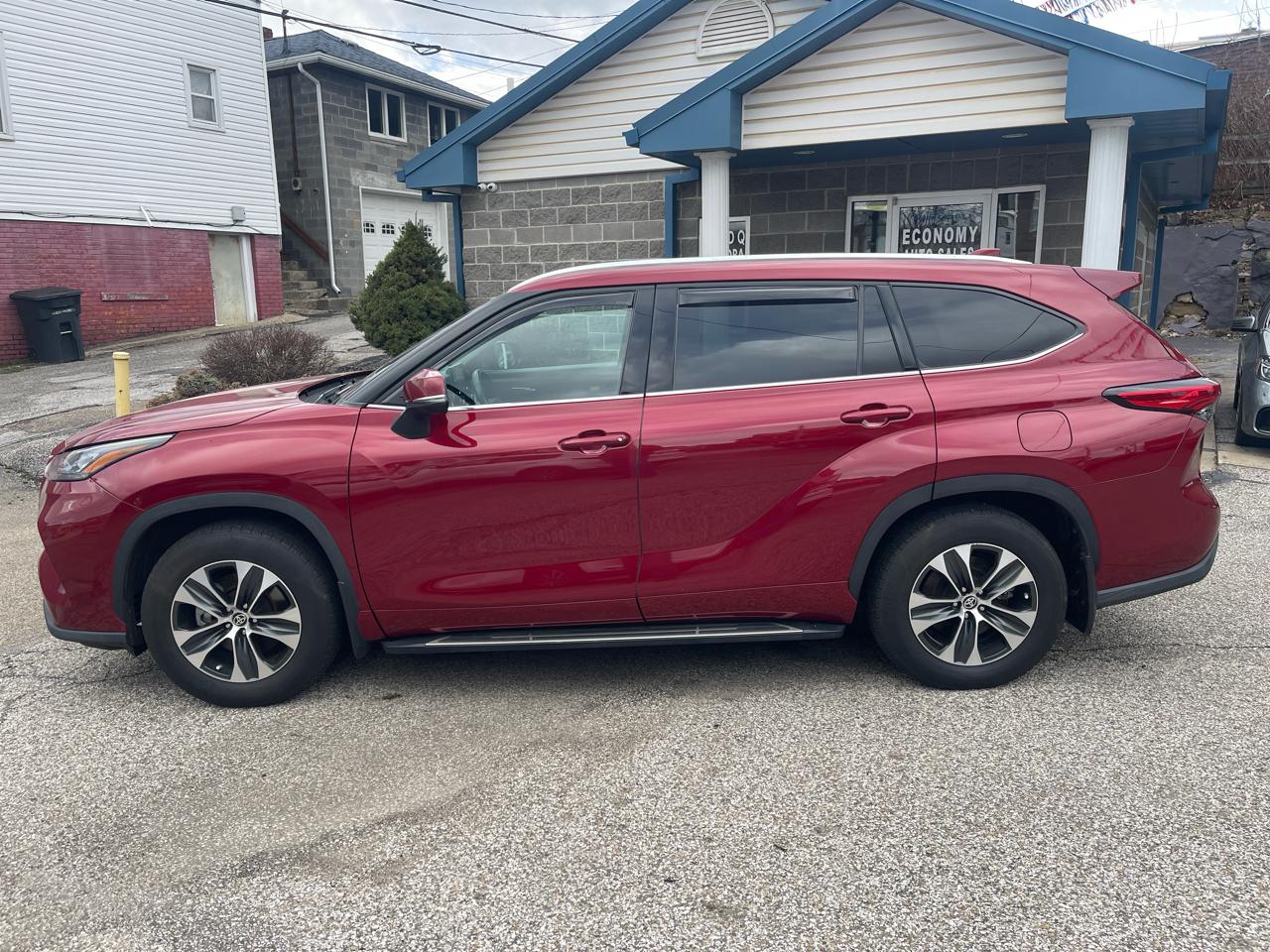 Toyota Highlander XLE AWD (Natl) 2020
