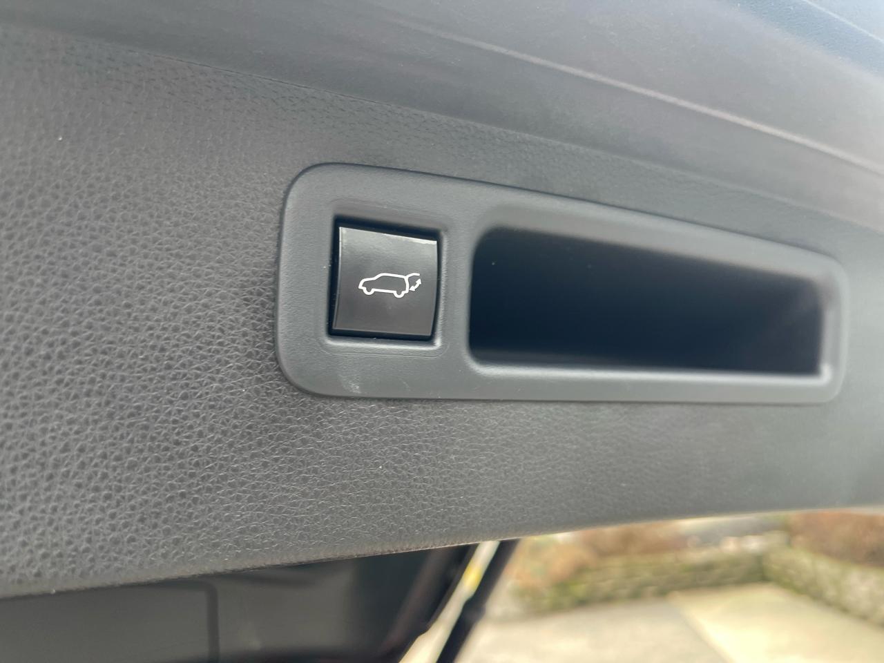 Toyota Highlander XLE AWD (Natl) 2020