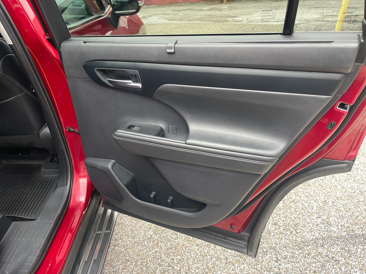 Toyota Highlander XLE AWD (Natl) 2020