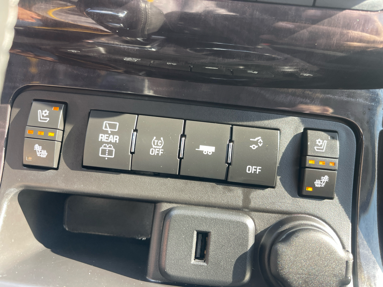 Buick Enclave AWD 4dr Premium 2017