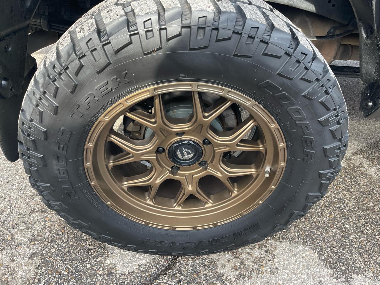 Toyota Tundra 4WD 1794 Edition CrewMax 5.5' Bed 5.7L (Natl) 2019