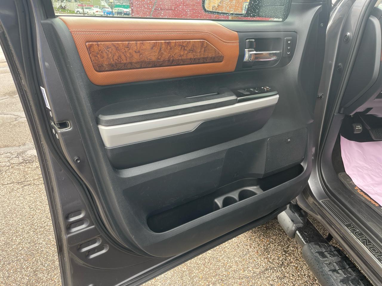 Toyota Tundra 4WD 1794 Edition CrewMax 5.5' Bed 5.7L (Natl) 2019