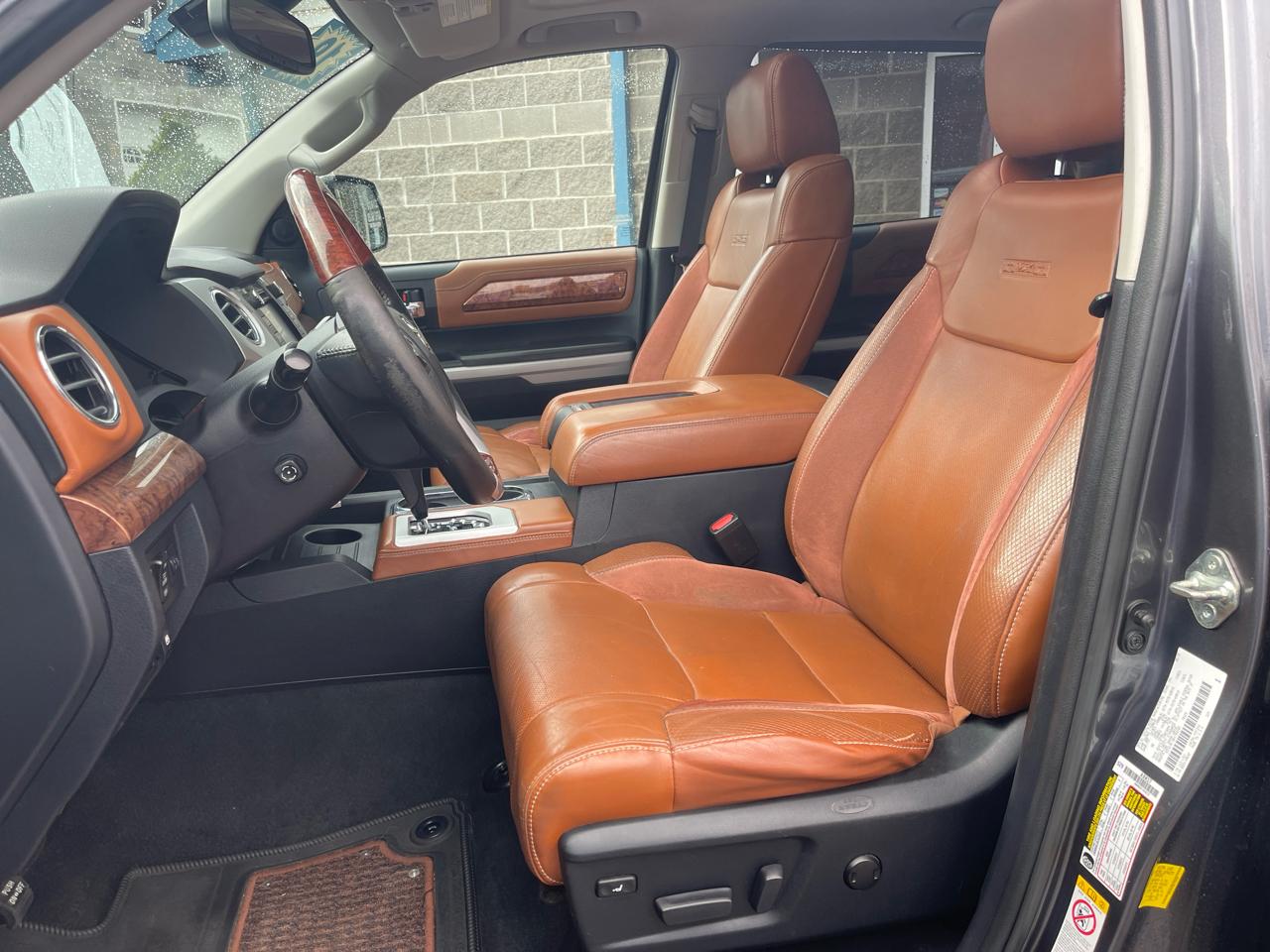 Toyota Tundra 4WD 1794 Edition CrewMax 5.5' Bed 5.7L (Natl) 2019