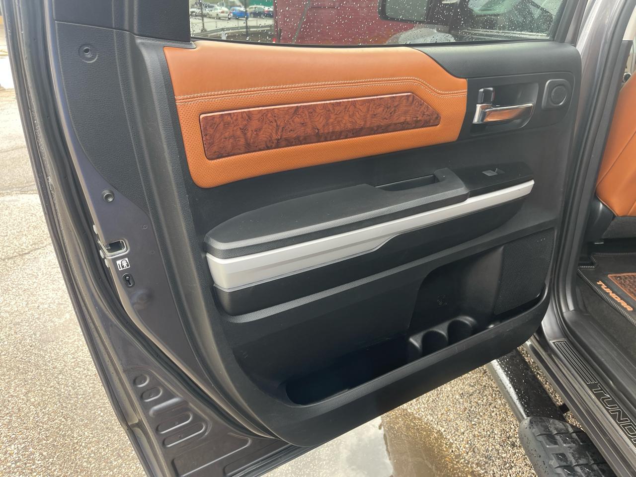 Toyota Tundra 4WD 1794 Edition CrewMax 5.5' Bed 5.7L (Natl) 2019