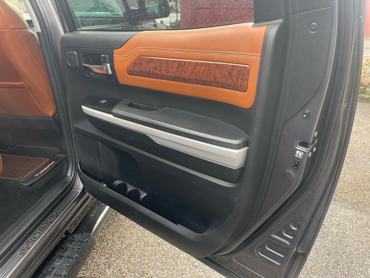 Toyota Tundra 4WD 1794 Edition CrewMax 5.5' Bed 5.7L (Natl) 2019