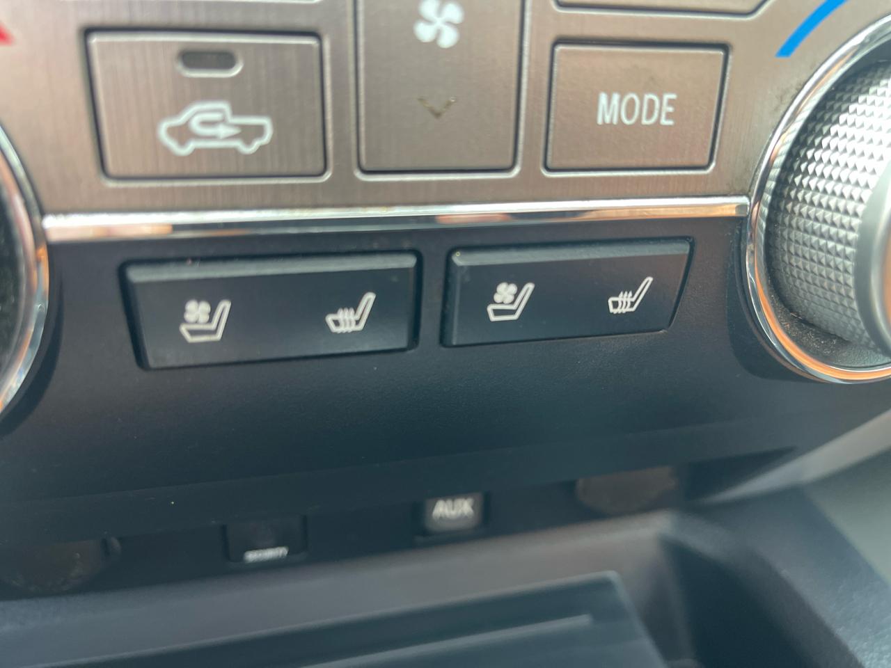 Toyota Tundra 4WD 1794 Edition CrewMax 5.5' Bed 5.7L (Natl) 2019