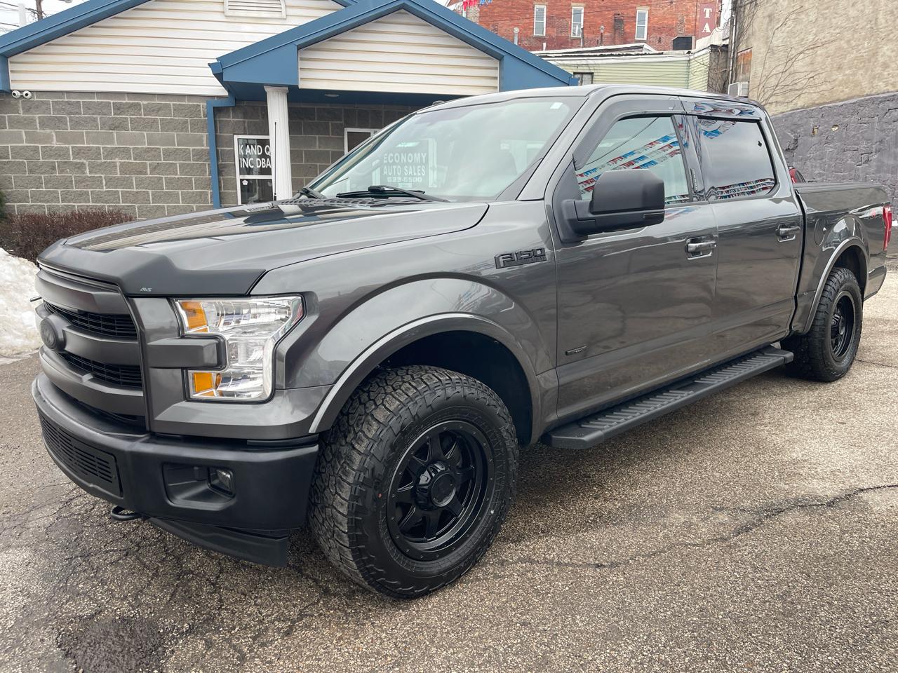 2017 Ford F-150 2WD SuperCrew 157" Lariat