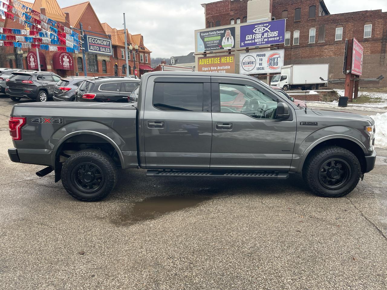 Ford F-150 2WD SuperCrew 157" Lariat 2017